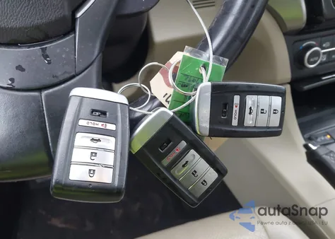 2016 Acura Ilx Premium Package/Technology Plus Package from USA, damaged, VIN 19UDE2F73GA017092